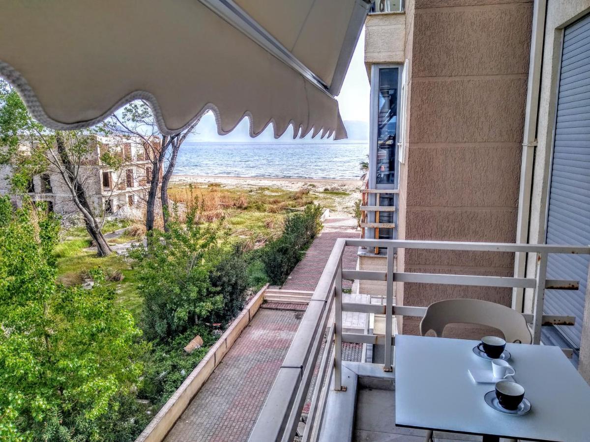 Rass' Apartment Vlorë Екстериор снимка