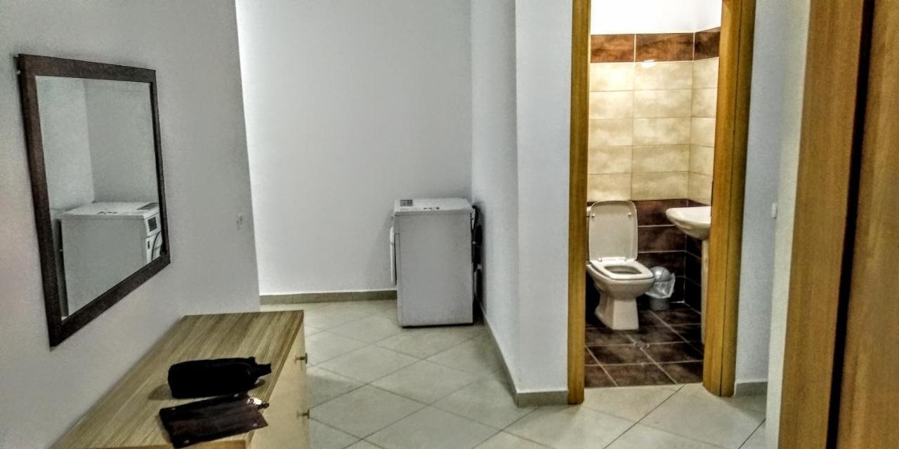Rass' Apartment Vlorë Екстериор снимка